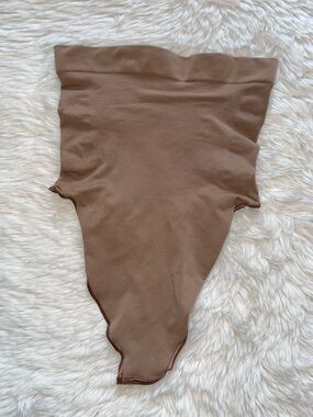 NWOT SKIMS shapewear sculpted high waisted thong underwear M medium beige skims